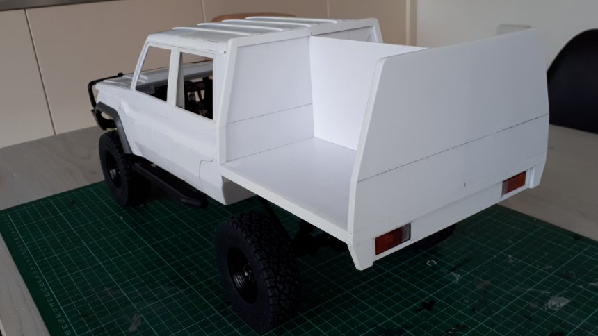 lc70-012.jpg