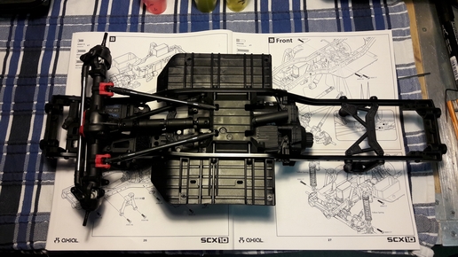 SCX-10 II Jeep Cherokee_26_RZ.JPG