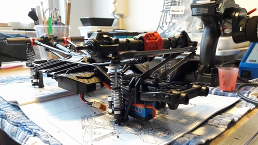 SCX-10 II Jeep Cherokee_31_RZ.JPG