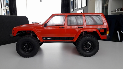 SCX-10 II Jeep Cherokee_49_RZ.JPG