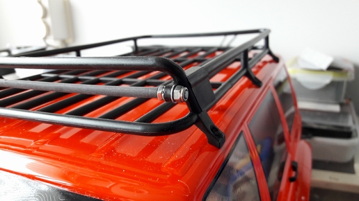SCX-10 II Jeep Cherokee_53_RZ.JPG
