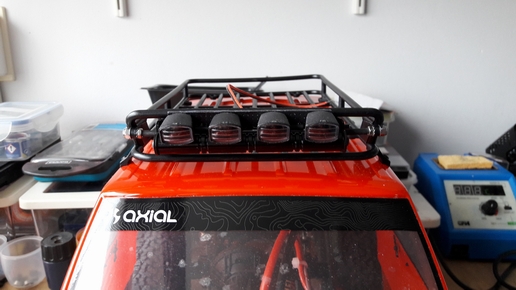 SCX-10 II Jeep Cherokee_54_RZ.JPG